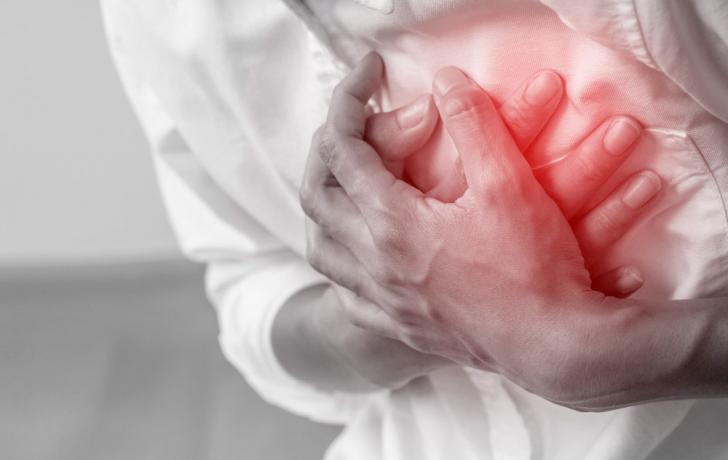 Angina de pecho Causas síntomas y tratamiento