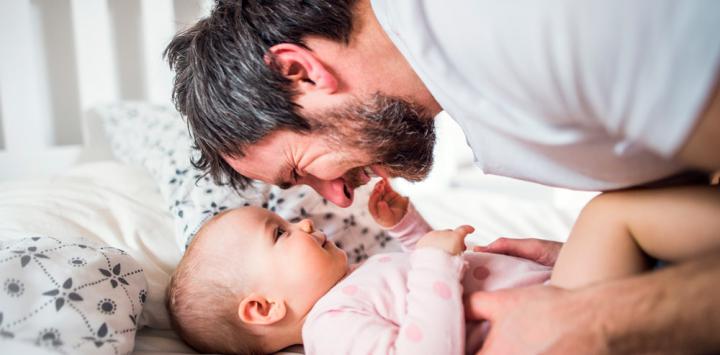Los bebés cuyo padre tiene más de 35 años tienen más riesgos de salud