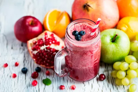 Smoothie saludable de frutas