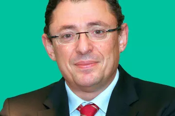 Doctor Santiago Palacios, ginecólogo