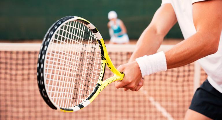 Multitud artería cama Cómo elegir la raqueta de tenis adecuada a tu nivel