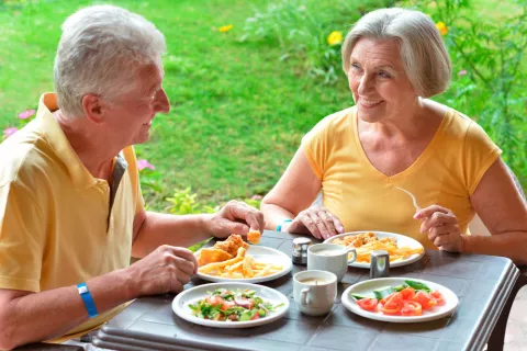 Alimentación y ejercicio para mantener el cerebro en forma en verano