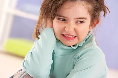 Causas de la otitis en niños