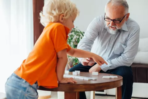 Enseña a tus nietos los juegos tradicionales