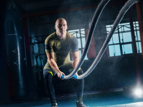 Sesión de CrossFit en el gimnasio