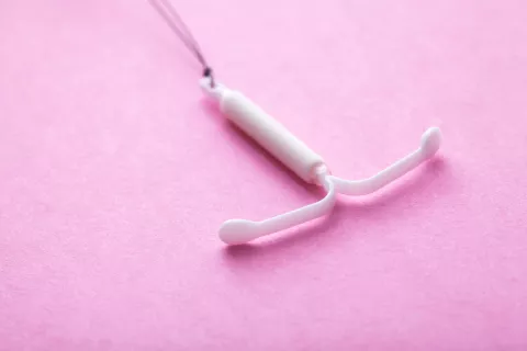 Dispositivo intrauterino