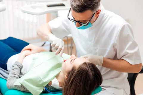 Paciente en una clínica dental