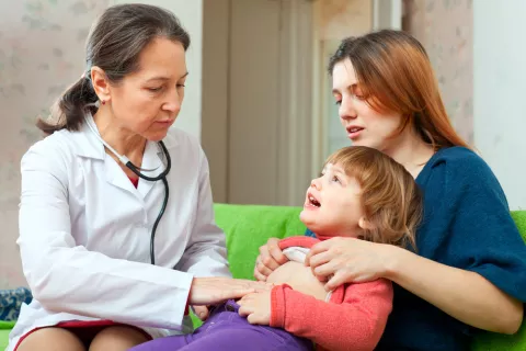 Niño con patología intestinal