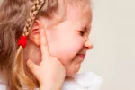 Otitis Niña con otitis