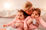 Desmienten que las mujeres que tienen mellizos sean más fértiles Madres con mellizos no son más fértiles