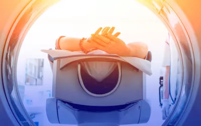 Técnica de terapia de protones para detectar el cáncer